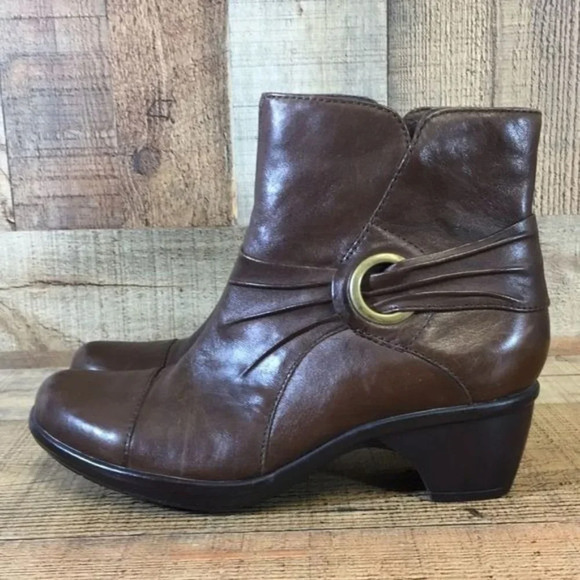 Clarks Brown Ruched Leather Ankle Zip Booties Womens 6 M Heeled Boots - Picture 6 of 12